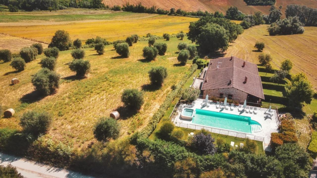 Agriturismo Dei Casali Amelia Luaran gambar