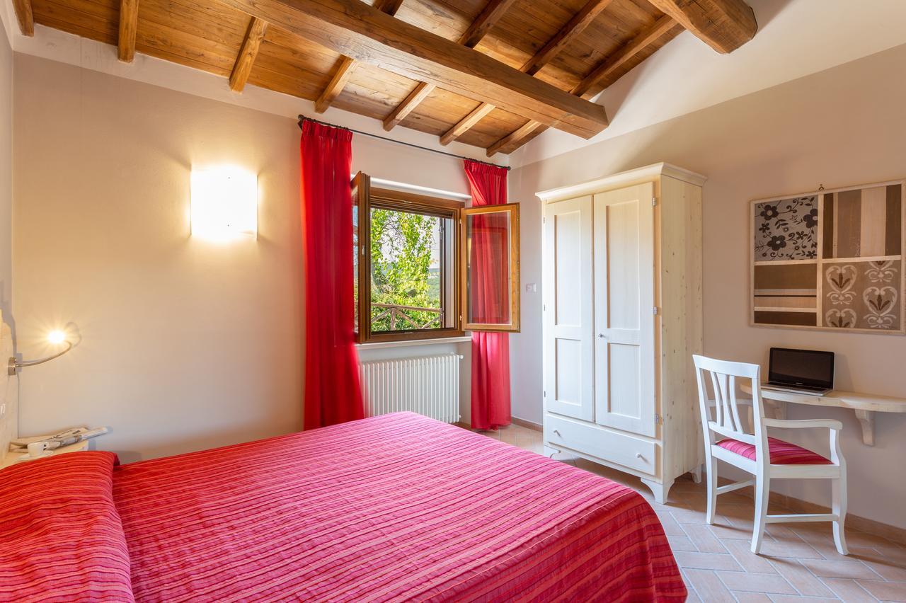 Agriturismo Dei Casali Amelia Luaran gambar
